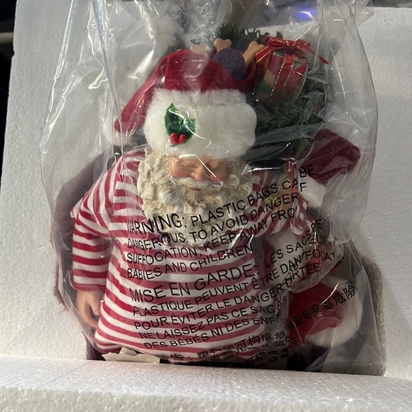 Department 56 Possible Dreams - Statuetta Babbo Natale Sport E Tempo Libero 20 Cm - Realizzato A Mano In Tessuto Clothtique